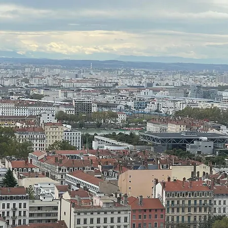 Chambre Dans Les Hauteurs De Lyon Proche Fourviere Chez L Hote Exterior photo